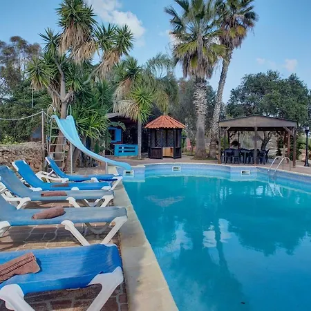 Ta Karag - Countryside Escape - Pool & Tennis Villa