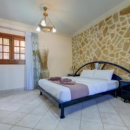 Villa Ta Karag - Countryside Escape - Pool & Tennis *