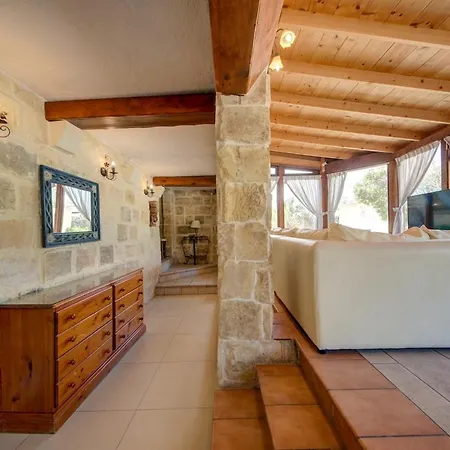 Ta Karag - Countryside Escape - Pool & Tennis Villa *