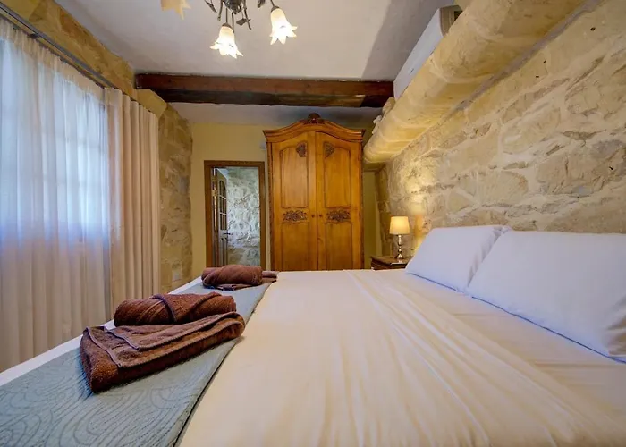 Ta Karag - Countryside Escape - Pool & Tennis Vilă