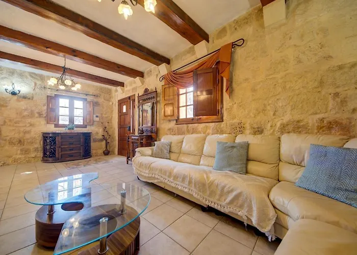 Ta Karag - Countryside Escape - Pool & Tennis Hal Ghaxiak