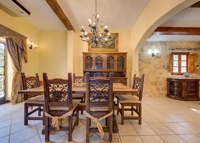 Ta Karag - Countryside Escape - Pool & Tennis * Hal Ghaxiak