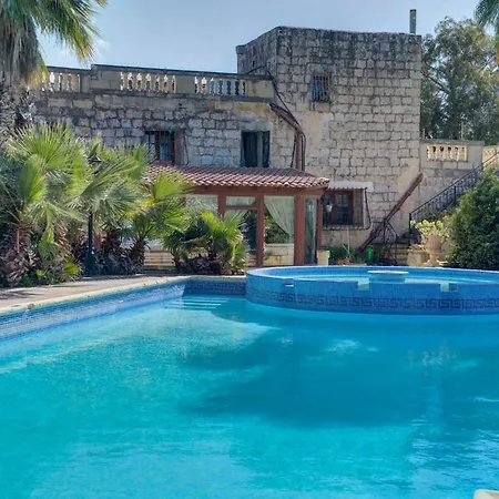 Vila Ta Karag - Countryside Escape - Pool & Tennis Hal Ghaxiak