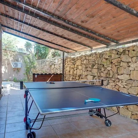 Ta Karag - Countryside Escape - Pool & Tennis Hal Ghaxiak