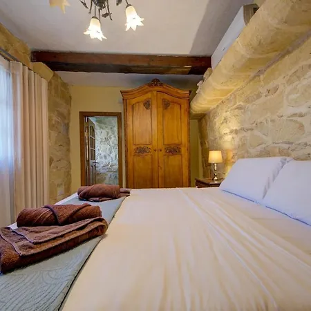 Ta Karag - Countryside Escape - Pool & Tennis Vila