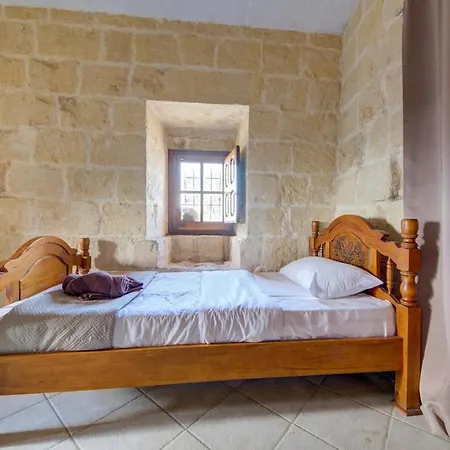 Vila Ta Karag - Countryside Escape - Pool & Tennis Hal Ghaxiak