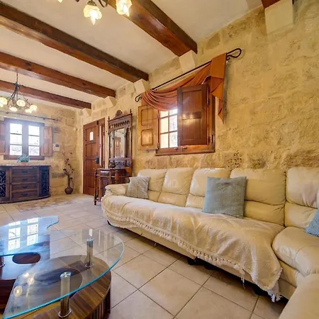 Ta Karag - Countryside Escape - Pool & Tennis Hal Ghaxiak