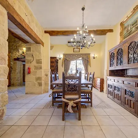 Ta Karag - Countryside Escape - Pool & Tennis Vila *