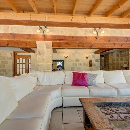 Vila Ta Karag - Countryside Escape - Pool & Tennis Hal Ghaxiak