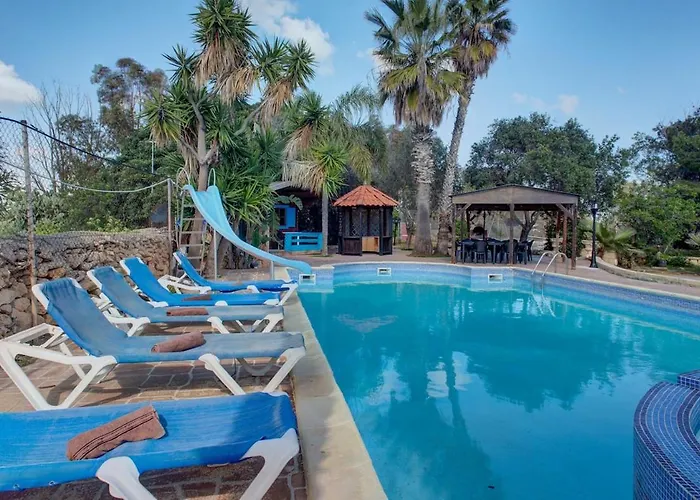 Ta Karag - Countryside Escape - Pool & Tennis Villa