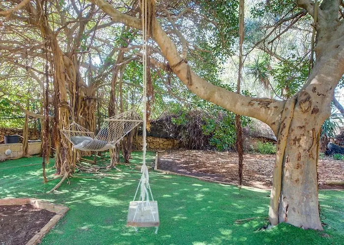 Ta Karag - Countryside Escape - Pool & Tennis Villa Hal Ghaxiak