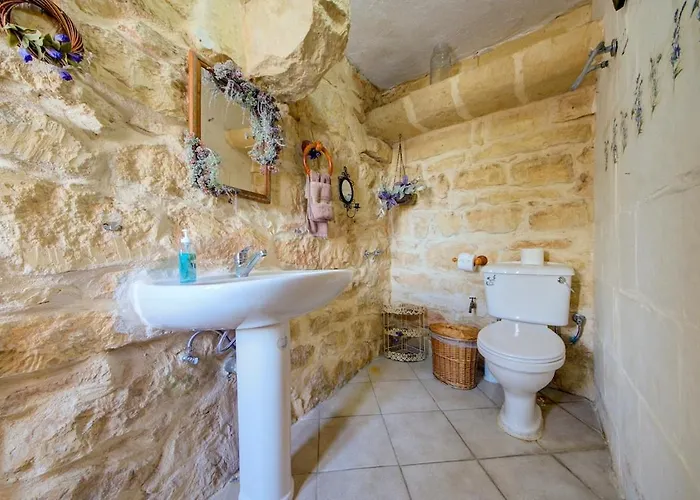 Ta Karag - Countryside Escape - Pool & Tennis Villa