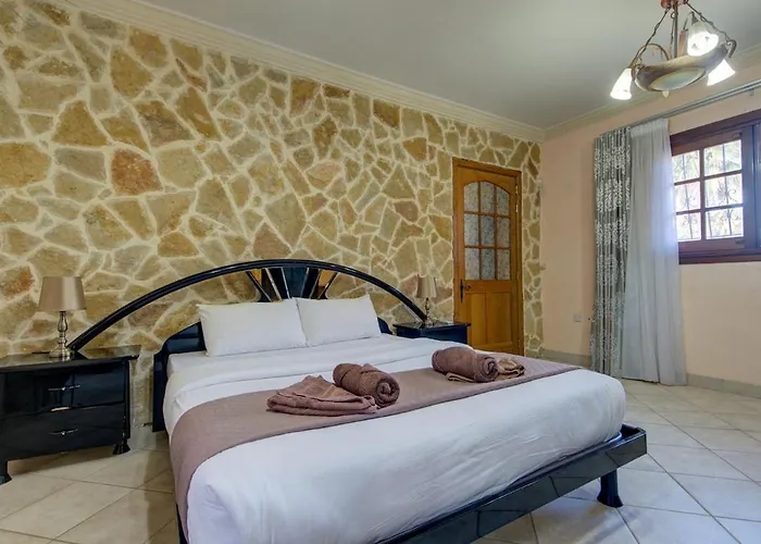 Villa Ta Karag - Countryside Escape - Pool & Tennis Hal Ghaxiak