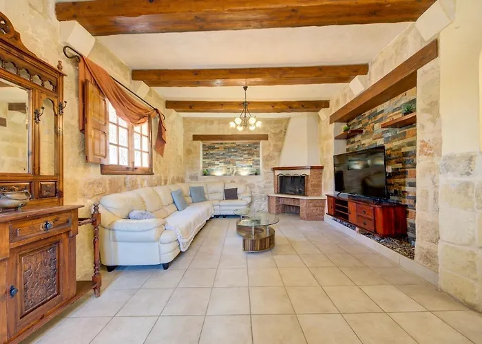 Villa Ta Karag - Countryside Escape - Pool & Tennis