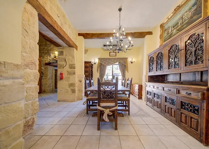 Ta Karag - Countryside Escape - Pool & Tennis Villa *