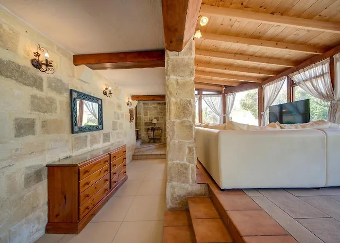 Ta Karag - Countryside Escape - Pool & Tennis Villa *