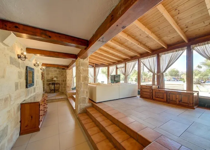 Villa Ta Karag - Countryside Escape - Pool & Tennis Hal Ghaxiak