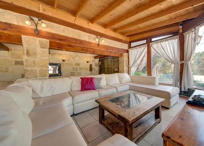 Ta Karag - Countryside Escape - Pool & Tennis Hal Ghaxiak