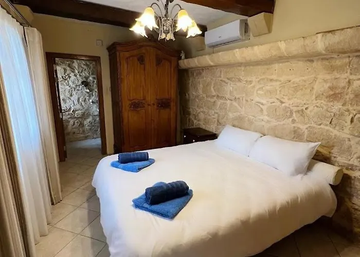 Villa Ta Karag - Countryside Escape - Pool & Tennis *